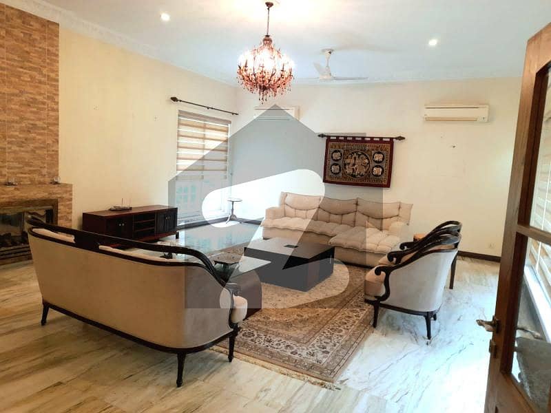 2 Kanal Luxurious House For Family Residence In Model Town For Rent