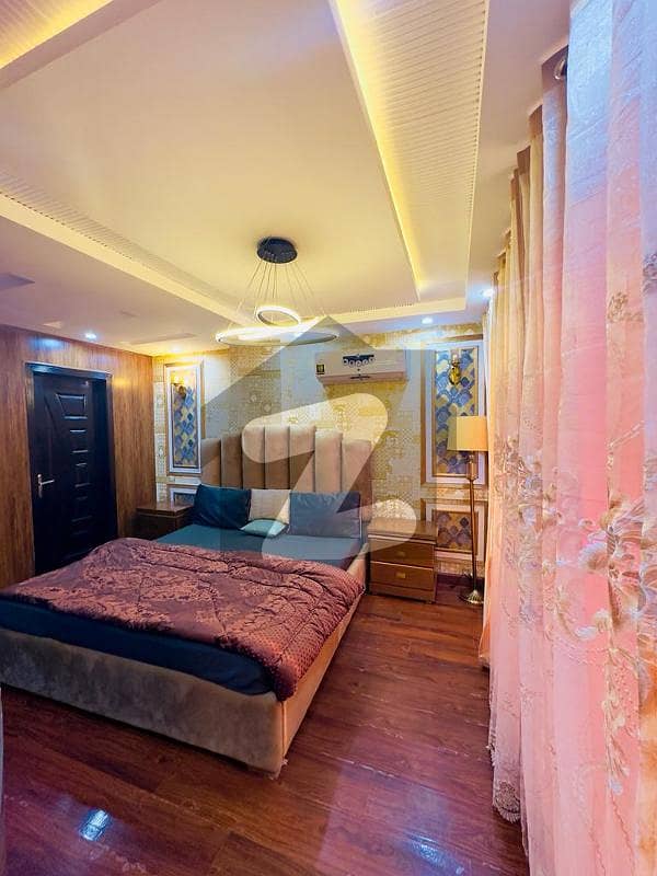 بحریہ ٹاؤن سیکٹر ای بحریہ ٹاؤن,لاہور میں 11 کمروں کا 8 مرلہ عمارت 20.0 کروڑ میں برائے فروخت۔