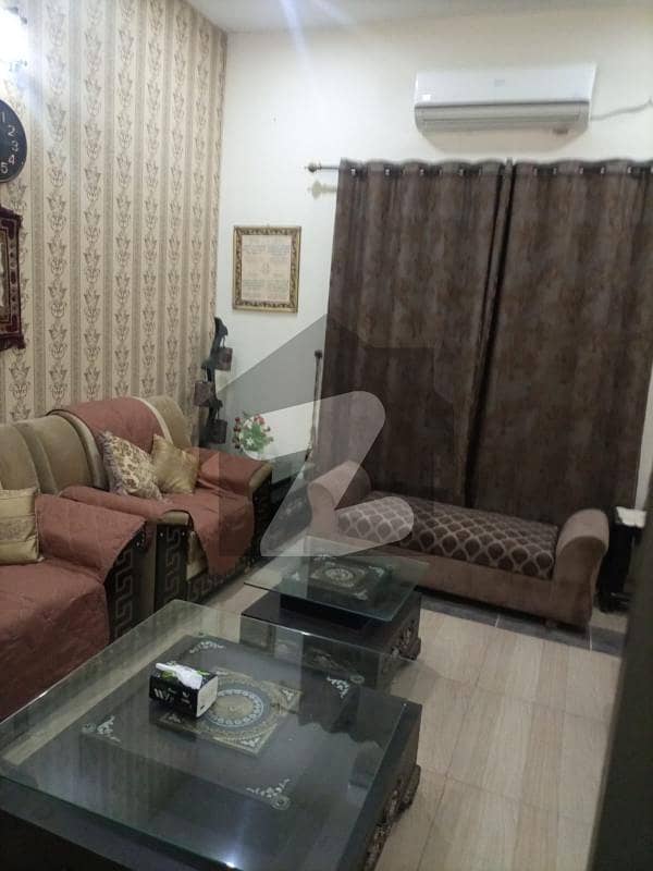 پبلک ہیلتھ سوسائٹی لاہور میں 6 کمروں کا 18 مرلہ مکان 3.25 کروڑ میں برائے فروخت۔