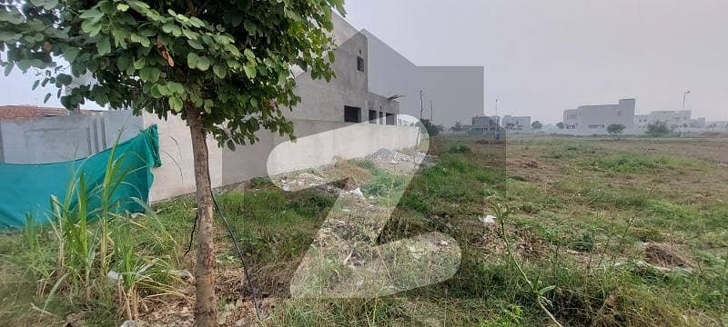 Direct Approach From 150 Fit Road Super Hot Location 1 Kanal Plot Available For Sale
