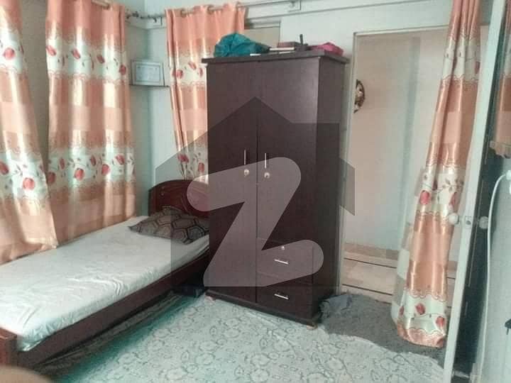 Flat for sale in gulistanejauhar block 14 near Red apple Gulistane