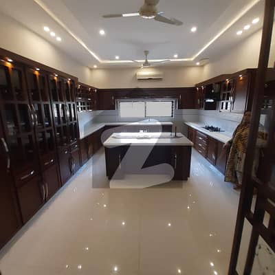 LUXURY 2 KANAL HOUSE FOR SALE IN BAHRIA TOWN LAHORE