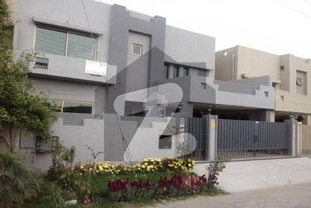 10-Marla Corner House Available for Sale in Sector-B, Askari-11, Lahore