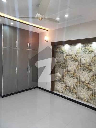 Beautiful 10 Marla Upper Portion Available For Rent In Park View City Lahore