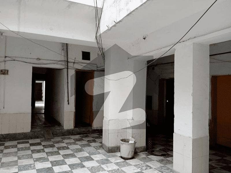 17 Marla Building 3 Floors IDeal For Investing For Sale Wahdat Road Lahore
