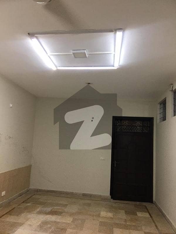 2700 Square Feet Lower Portion In Gulraiz Housing Society Phase 3 For Rent At Good Location