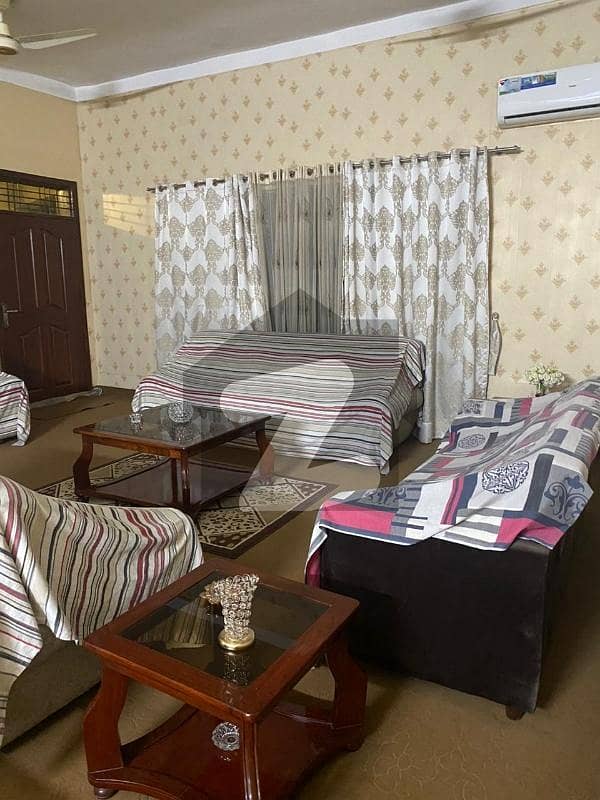 پی آئی اے ہاؤسنگ سکیم لاہور میں 5 کمروں کا 15 مرلہ مکان 3.9 کروڑ میں برائے فروخت۔