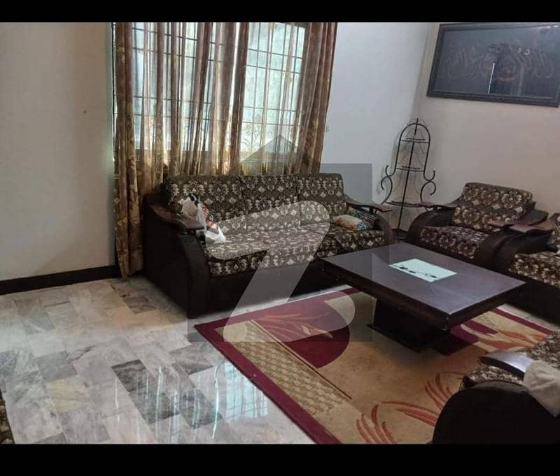 ڈی ایچ اے فیز 2 ایکسٹینشن ڈی ایچ اے ڈیفینس,کراچی میں 5 کمروں کا 8 مرلہ مکان 4.9 کروڑ میں برائے فروخت۔