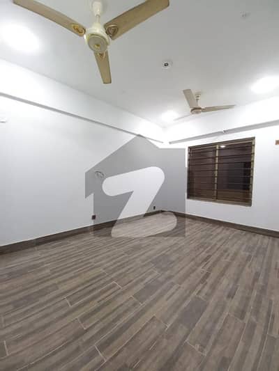 3 BED DD LEASED APARTMENT FOR SALE AT CANTT VIEW LODGES. 3 BED DD LEASED APARTMENT FOR SALE AT CANTT VIEW LODGES.