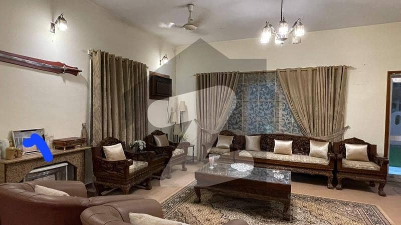 ایف ۔ 10 اسلام آباد میں 6 کمروں کا 2 کنال مکان 28.0 کروڑ میں برائے فروخت۔