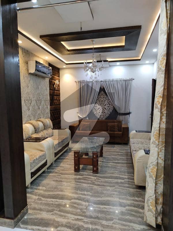 بحریہ ٹاؤن سیکٹر سی بحریہ ٹاؤن,لاہور میں 3 کمروں کا 10 مرلہ بالائی پورشن 80.0 ہزار میں کرایہ پر دستیاب ہے۔