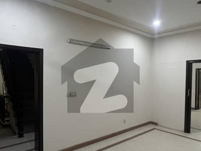 Hot Location Ready 2 Shift Upper Portion For Rent