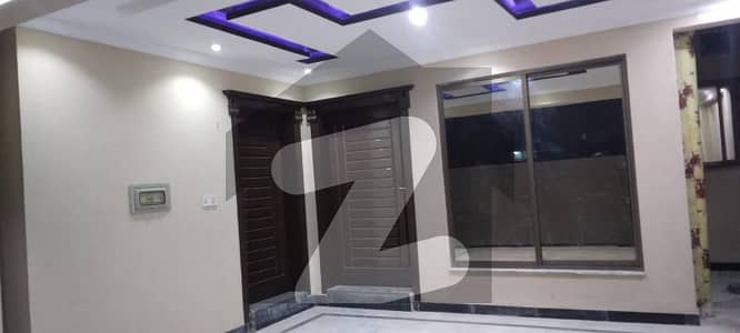 7 Marla House For Rent In Beautiful Bahria Town Phase 8 - Abu Bakar Block
