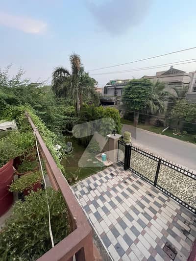 الفا سوسائٹی لاہور میں 5 کمروں کا 1 کنال مکان 8.25 کروڑ میں برائے فروخت۔