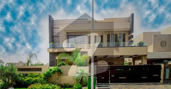 01 KANAL COZY & LUMINOUS HOUSE FOR SALE IN DHA PHASE 8