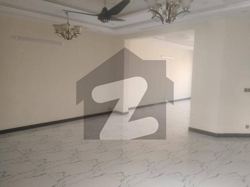 E-11 madena tower 3rd floor flat for rent