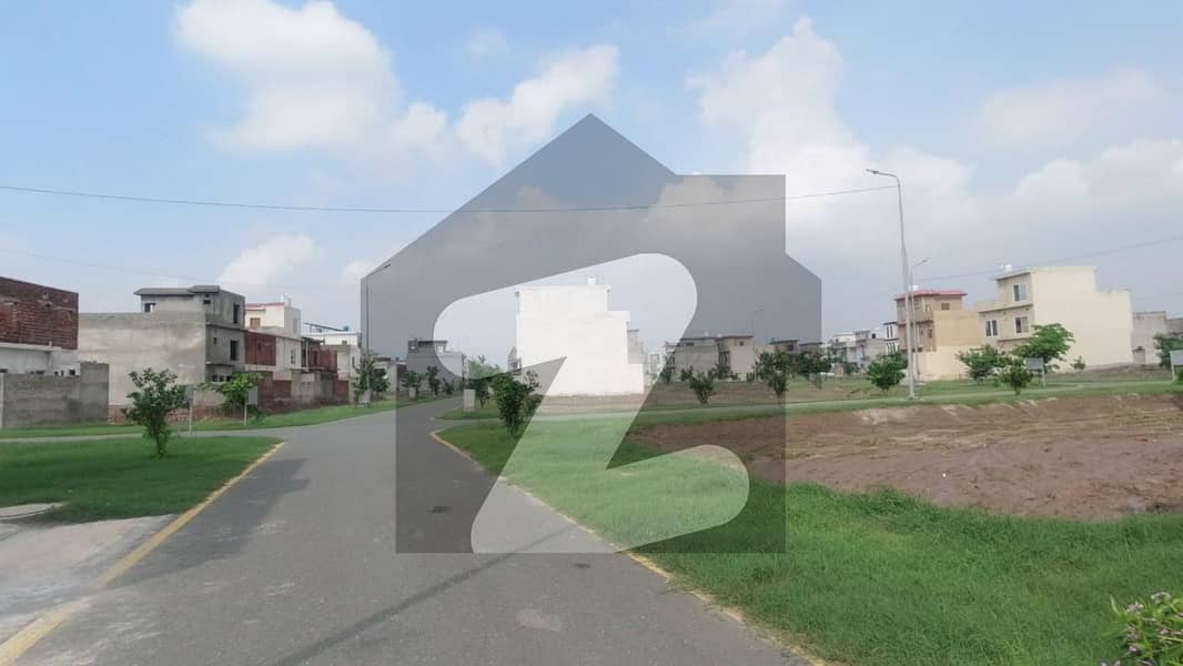 5 Marla Ready To Construct Plot Available For Sale In Overseas Block, Park View City, Lahore
