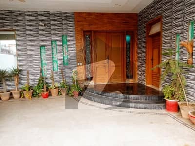 1 Kanal Double Story House For Rent In Model Town A Block Multan