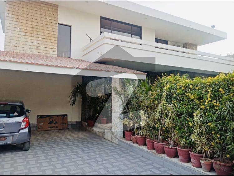 ڈی ایچ اے فیز 2 ڈی ایچ اے ڈیفینس,کراچی میں 4 کمروں کا 1 کنال مکان 8.15 کروڑ میں برائے فروخت۔