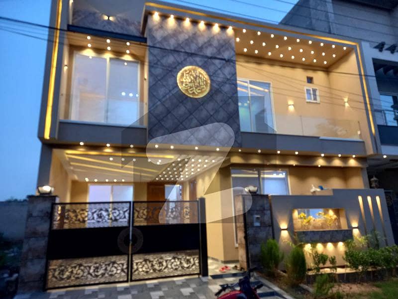 کینال روڈ فیصل آباد میں 4 کمروں کا 5 مرلہ مکان 2.5 کروڑ میں برائے فروخت۔