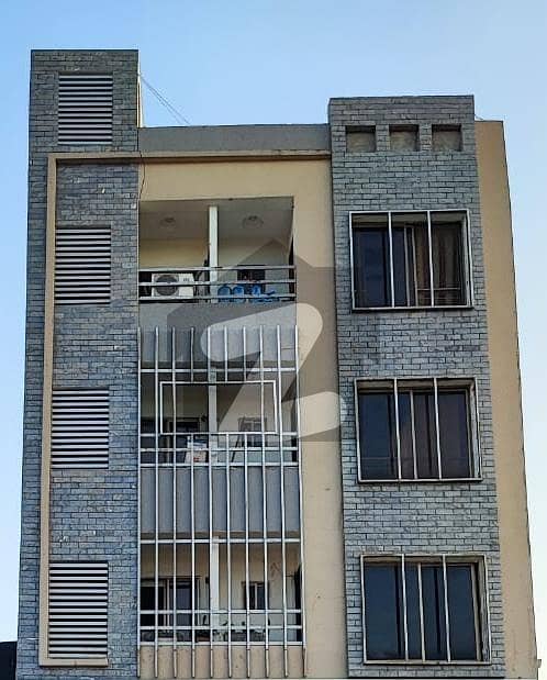 Plaza For Sale In Rafi Block Phase 8
Size 5.33 marla (30x40)
Incoming Rent 325,000