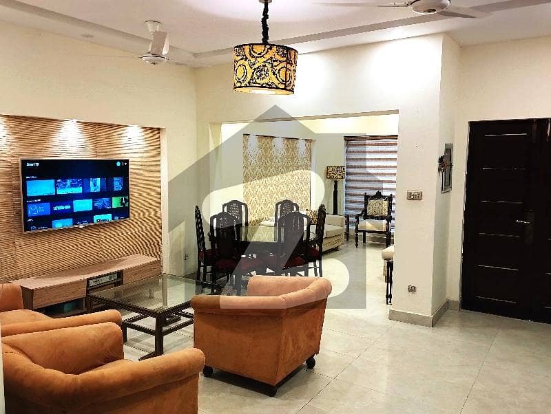 5 Marla Beautiful House Available For Sale In Paragon City