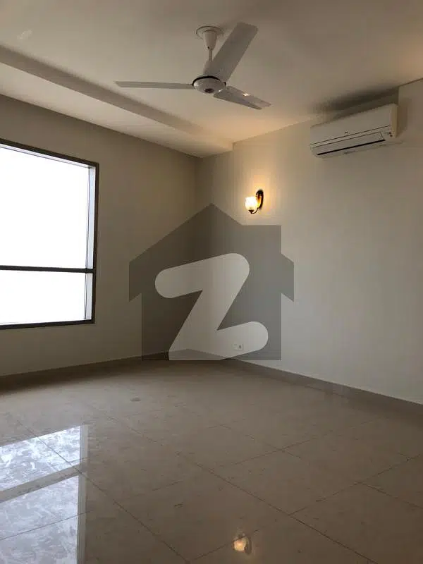 4 Bedroom Apartment For Sale In Reef Tower