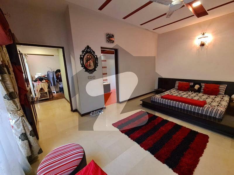 ڈی ایچ اے فیز 4 ڈیفنس (ڈی ایچ اے),لاہور میں 5 کمروں کا 1 کنال مکان 6.75 کروڑ میں برائے فروخت۔
