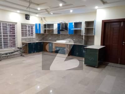 1 Kanal Basement Is Available For Rent Near To Main Gate