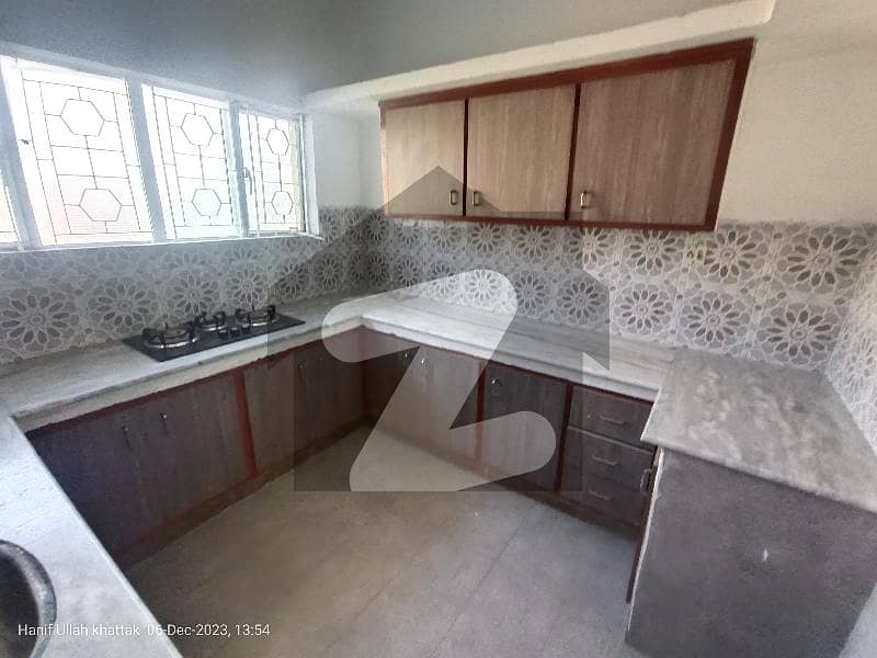 3 Bedrooms Single Story House Available For Rent In G10 3 Bedrooms Single Story House Available For Rent In G10