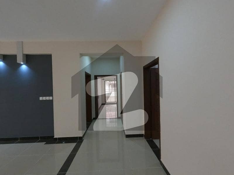 Stunning 3000 Square Feet Flat In Askari 5 - Sector J Available