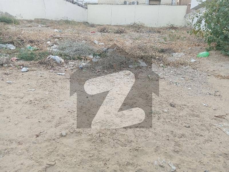 گلستانِِ جوہر ۔ بلاک 13 گلستانِ جوہر,کراچی میں 10 مرلہ رہائشی پلاٹ 3.6 کروڑ میں برائے فروخت۔