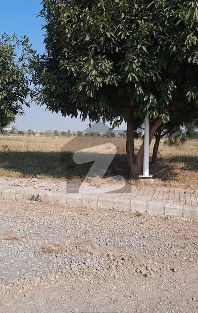 Investor Rate 5 Kanal Developed Farmhouse Plot For Sale In Gulberg Green Islamabad