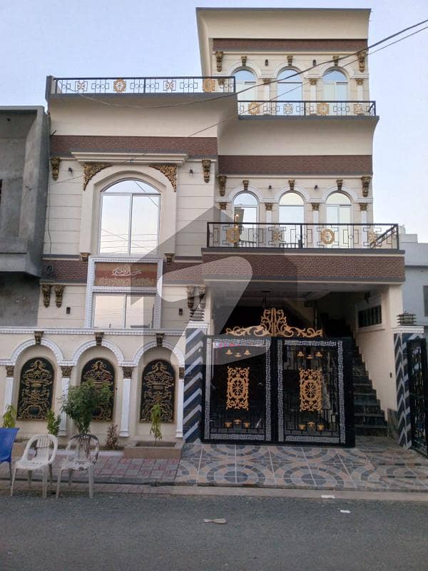 الرحمان گارڈن فیز 2 الرحمان گارڈن,لاہور میں 5 کمروں کا 6 مرلہ مکان 1.75 کروڑ میں برائے فروخت۔