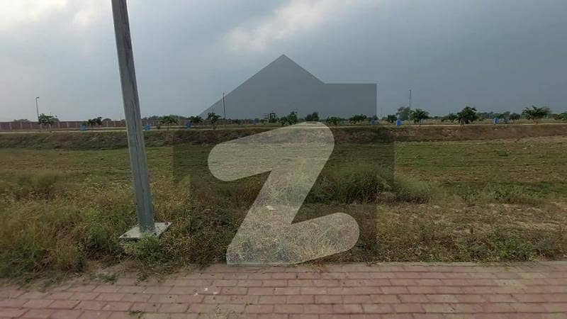 10 Marla Plot in Bahria Town, Best Possible Price in Alamgir Block