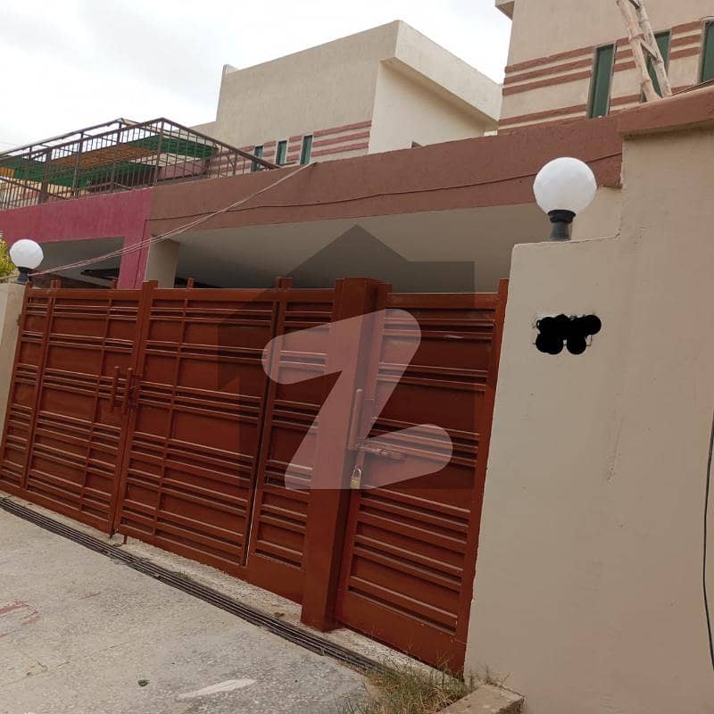 350 S/yards Renovated House Upper Portion available for Rent