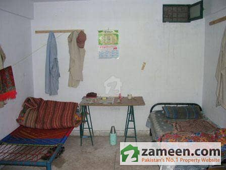 9 Servant Quarter View