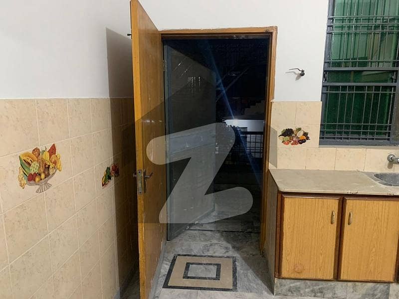 10 Marla Upper Portion For rent Available In Township