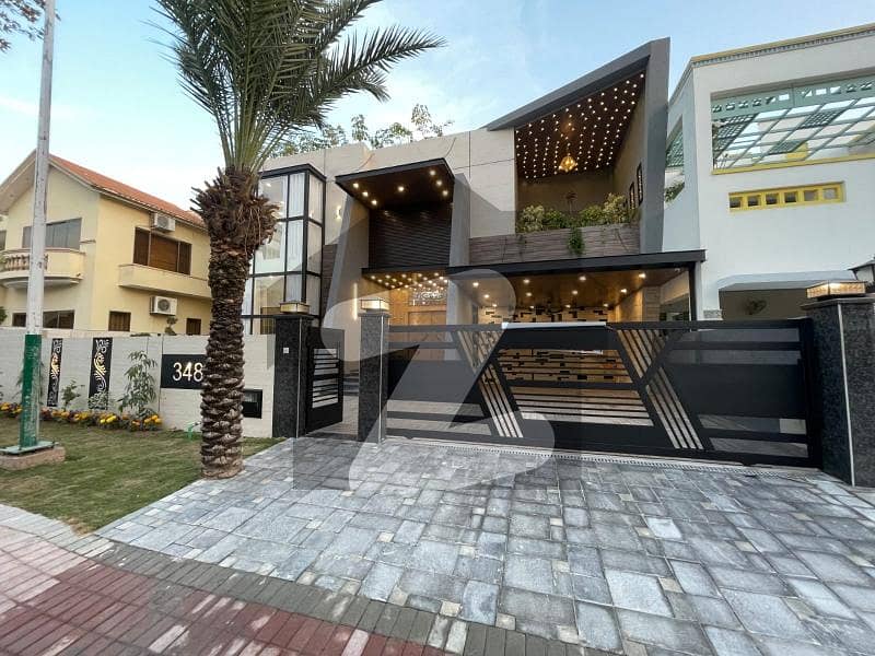 24 Marla Beautiful luxury Semi Furnished house For Sale in Bahria Town Phase 7