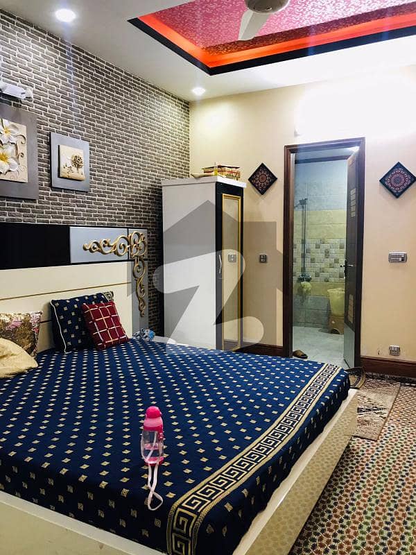 شرف آباد گلشنِ اقبال ٹاؤن,کراچی میں 4 کمروں کا 9 مرلہ زیریں پورشن 4.0 کروڑ میں برائے فروخت۔