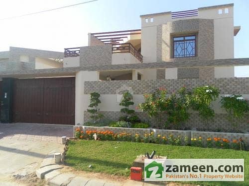 1000 Sq Yards Brand New Bungalow For Sale - Beautiful Elevation