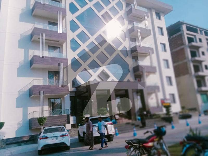 2 BEDROOMS APARMENT FOR RENT,EX AIR AVENUE,DHA PHASE 8,LAHORE CANTT.