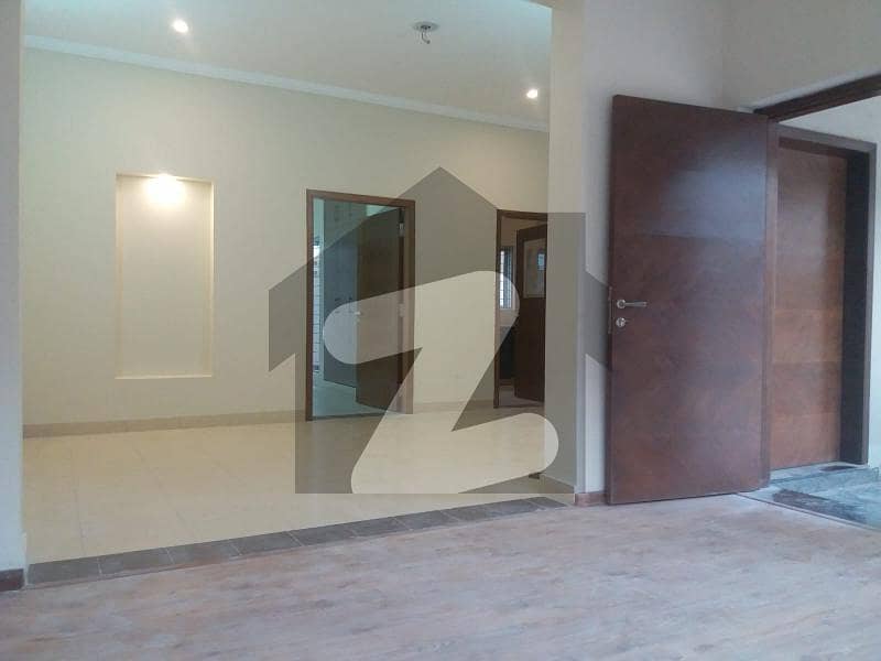 ڈیوائن گارڈنز لاہور میں 3 کمروں کا 5 مرلہ مکان 2.15 کروڑ میں برائے فروخت۔