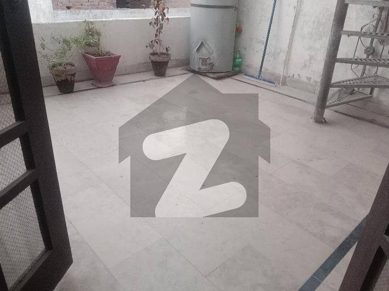 5 Marla Portion Available For Rent In Shalimar Near Metro Station