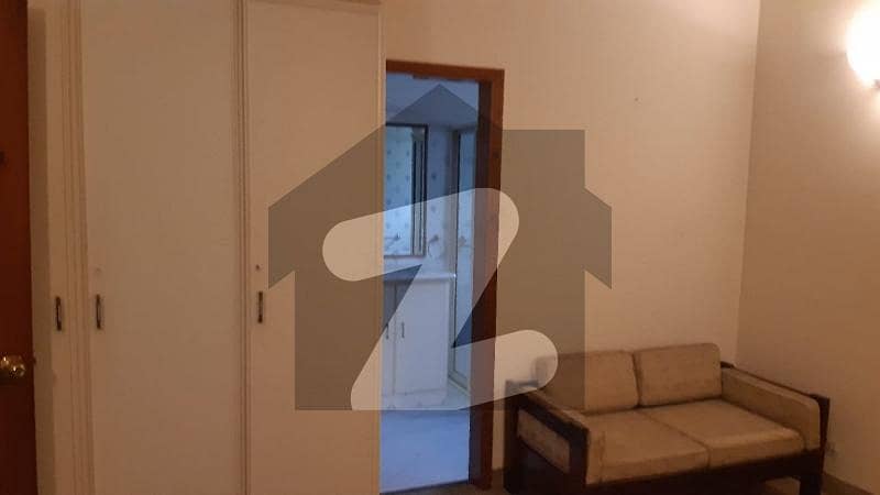Gulberg FCC Town House For Sale