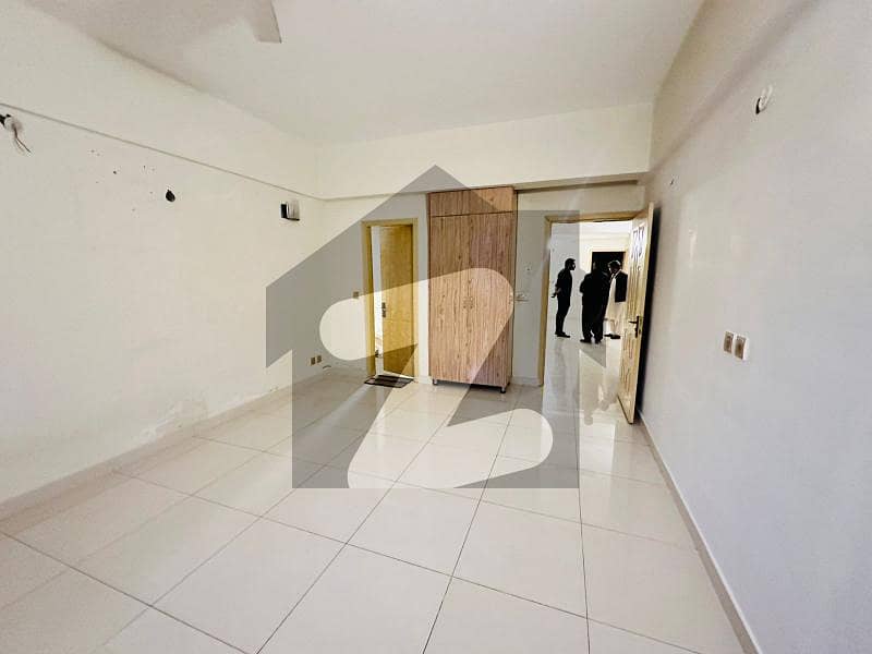 3 Bedrooms Apartments At Defence Executive For Rent