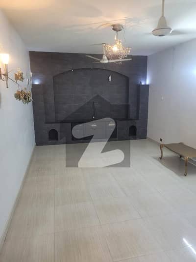 کلفٹن ۔ بلاک 5 کلفٹن,کراچی میں 4 کمروں کا 1 کنال مکان 15.5 کروڑ میں برائے فروخت۔