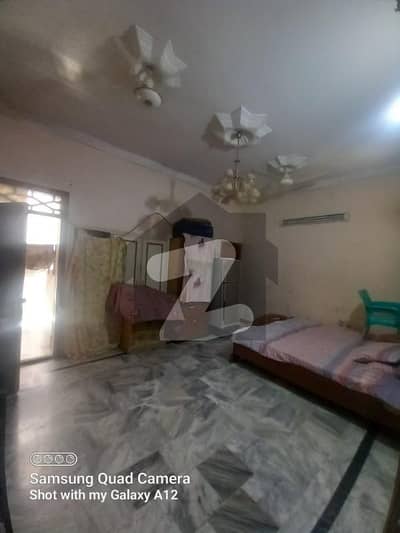 میمن نگر سکیم 33,کراچی میں 6 کمروں کا 10 مرلہ مکان 4.5 کروڑ میں برائے فروخت۔