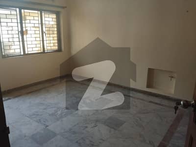 Room available for rent G-11 Markaz