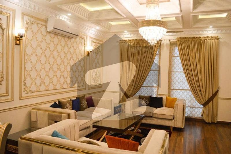 ڈیوائن گارڈنز لاہور میں 4 کمروں کا 10 مرلہ مکان 3.6 کروڑ میں برائے فروخت۔